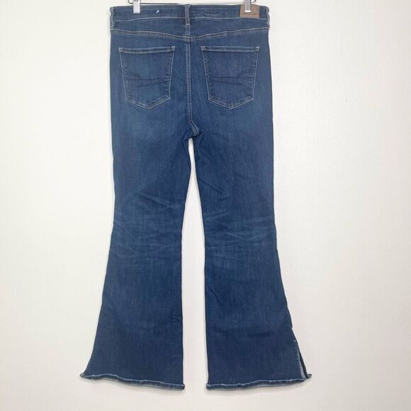 American Eagle Outfitters Blue Flare Jeans - Picture 5 of 11
